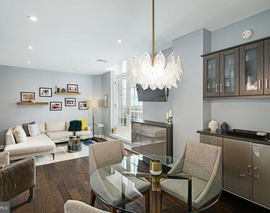 111 S 15th Street - Photo Thumbnail 4
