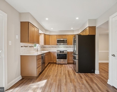 5400 Wissahickon Avenue - Photo Thumbnail 9