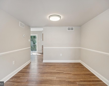 5400 Wissahickon Avenue - Photo Thumbnail 6
