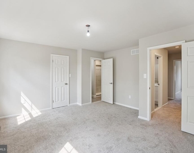 5400 Wissahickon Avenue - Photo Thumbnail 18