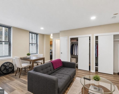 135 S 19th Street - Photo Thumbnail 1