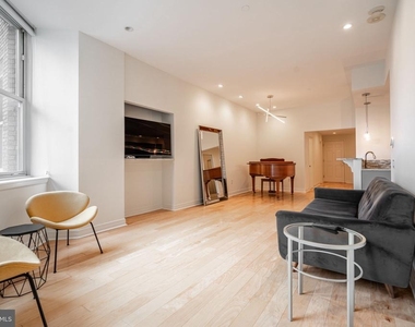 1600 Arch Street - Photo Thumbnail 8