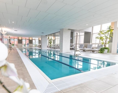 207 W Washington Square - Photo Thumbnail 9