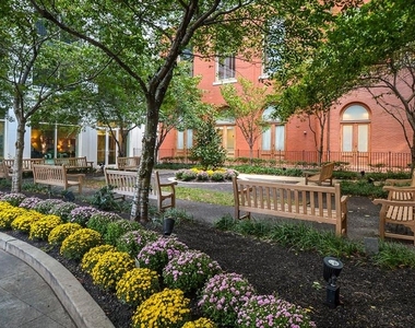 207 W Washington Square - Photo Thumbnail 26