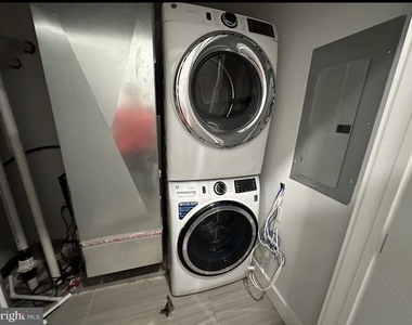 1221 N 15th Street - Photo Thumbnail 12