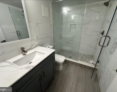 1221 N 15th Street - Photo Thumbnail 13