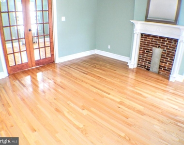 739 N 17th Street - Photo Thumbnail 6