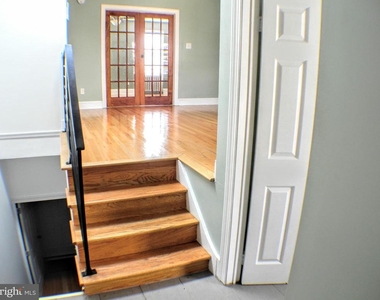 739 N 17th Street - Photo Thumbnail 4