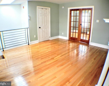 739 N 17th Street - Photo Thumbnail 8