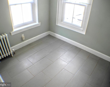 739 N 17th Street - Photo Thumbnail 2