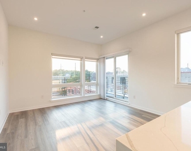 3120 W Jefferson Street - Photo Thumbnail 9