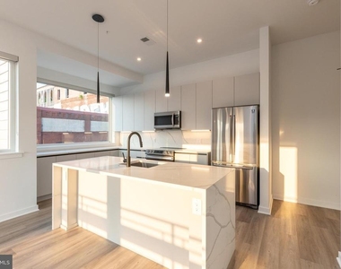 3120 W Jefferson Street - Photo Thumbnail 4