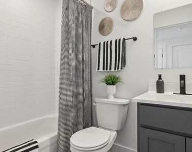 2200 E Somerset Street - Photo Thumbnail 5
