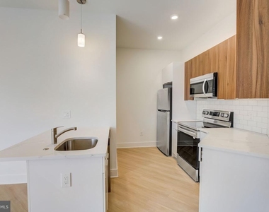 4200 Lancaster Avenue - Photo Thumbnail 8