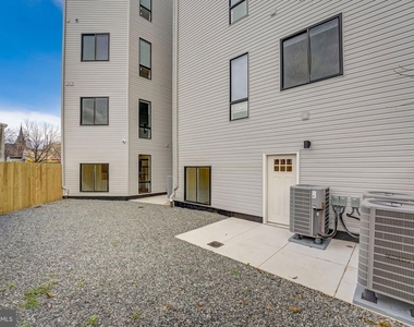 4200 Lancaster Avenue - Photo Thumbnail 27