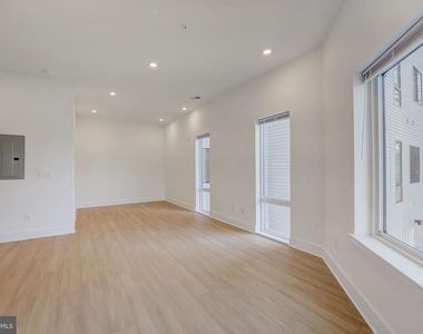 4200 Lancaster Avenue - Photo Thumbnail 13