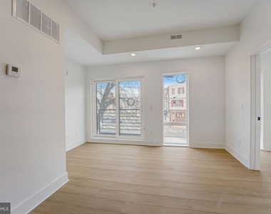 4200 Lancaster Avenue - Photo Thumbnail 6