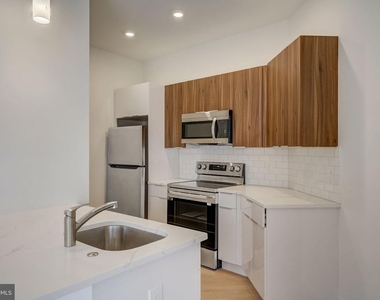 4200 Lancaster Avenue - Photo Thumbnail 9
