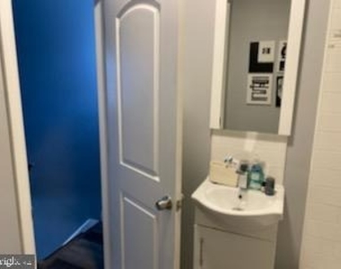 2428 S Fairhill Street - Photo Thumbnail 12