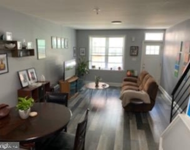 2428 S Fairhill Street - Photo Thumbnail 3