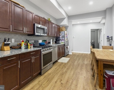 1209 E Susquehanna Avenue - Photo Thumbnail 4