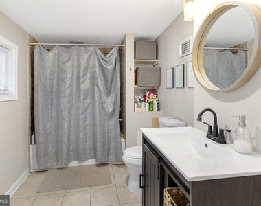 1209 E Susquehanna Avenue - Photo Thumbnail 11
