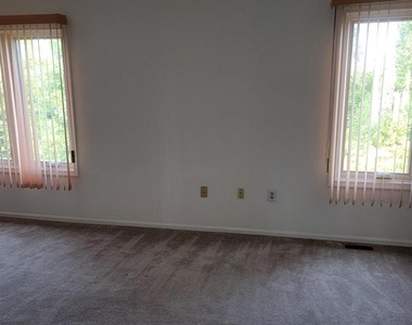 1901 Monroe Lane - Photo Thumbnail 17