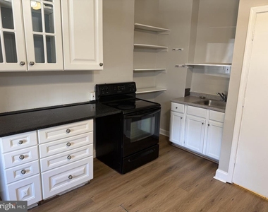 402 N Springfield Road - Photo Thumbnail 3