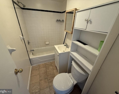 919 12th Avenue - Photo Thumbnail 4