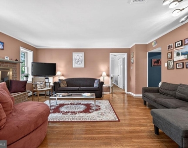 718 Darby Paoli Road - Photo Thumbnail 8