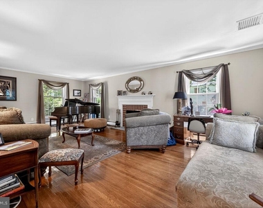 718 Darby Paoli Road - Photo Thumbnail 6