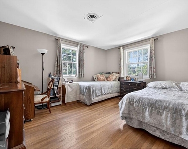 718 Darby Paoli Road - Photo Thumbnail 18