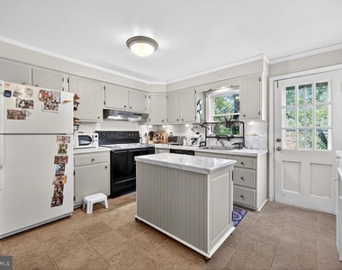 718 Darby Paoli Road - Photo Thumbnail 12