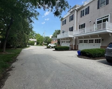 748 Moore Avenue - Photo Thumbnail 39