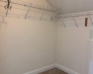 748 Moore Avenue - Photo Thumbnail 36