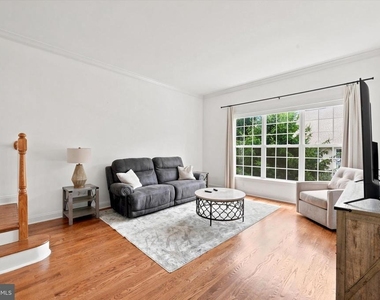 65 Old Barn Drive - Photo Thumbnail 9