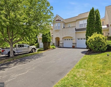 65 Old Barn Drive - Photo Thumbnail 1