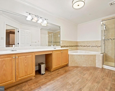 65 Old Barn Drive - Photo Thumbnail 15