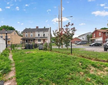 128 E High Street - Photo Thumbnail 15