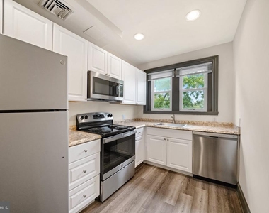 119 S Broad Street - Photo Thumbnail 2