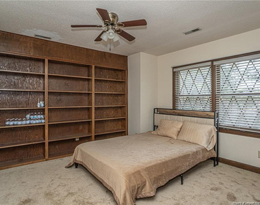 6821 Thames Drive - Photo Thumbnail 32