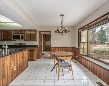 6821 Thames Drive - Photo Thumbnail 16