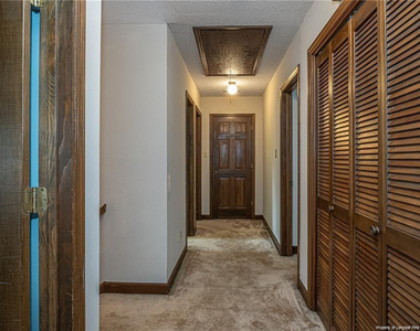 6821 Thames Drive - Photo Thumbnail 22