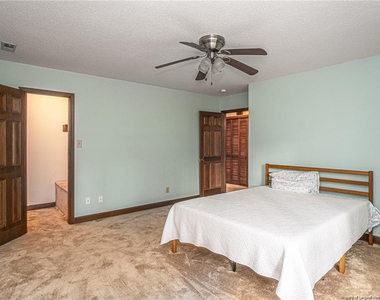 6821 Thames Drive - Photo Thumbnail 31