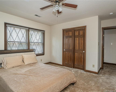6821 Thames Drive - Photo Thumbnail 33