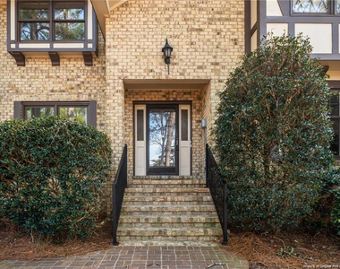 6821 Thames Drive - Photo Thumbnail 2
