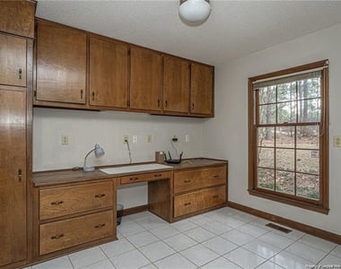 6821 Thames Drive - Photo Thumbnail 20