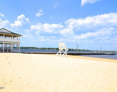 445 E Bayview Avenue - Photo Thumbnail 27