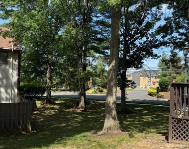 3 Cambridge Drive - Photo Thumbnail 23