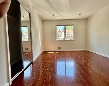 3 Cambridge Drive - Photo Thumbnail 19
